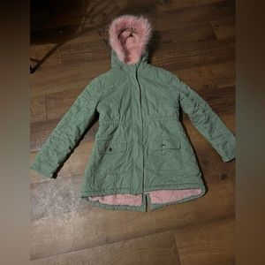 Children place jacket with hoodie